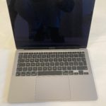 Macbook Air 13 M1 vesmírně šedý (2020) recenze a unboxing